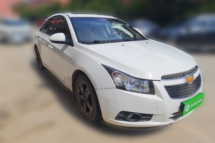 Used Chevrolet Cruze 2013 1.6L SE MT Front Right 45 Deg