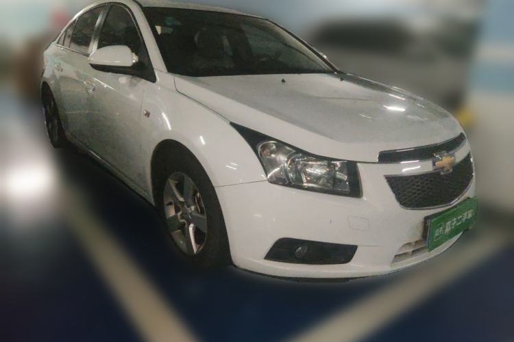 Used Chevrolet Cruze 2013 1.6L SE AT Front Right 45 Deg