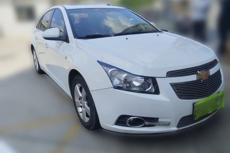 Used Chevrolet Cruze 2013 1.6L SE MT Front Right 45 Deg