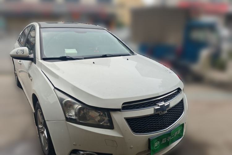 Used Chevrolet Cruze 2013 1.8L SE AT Front Right 45 Deg