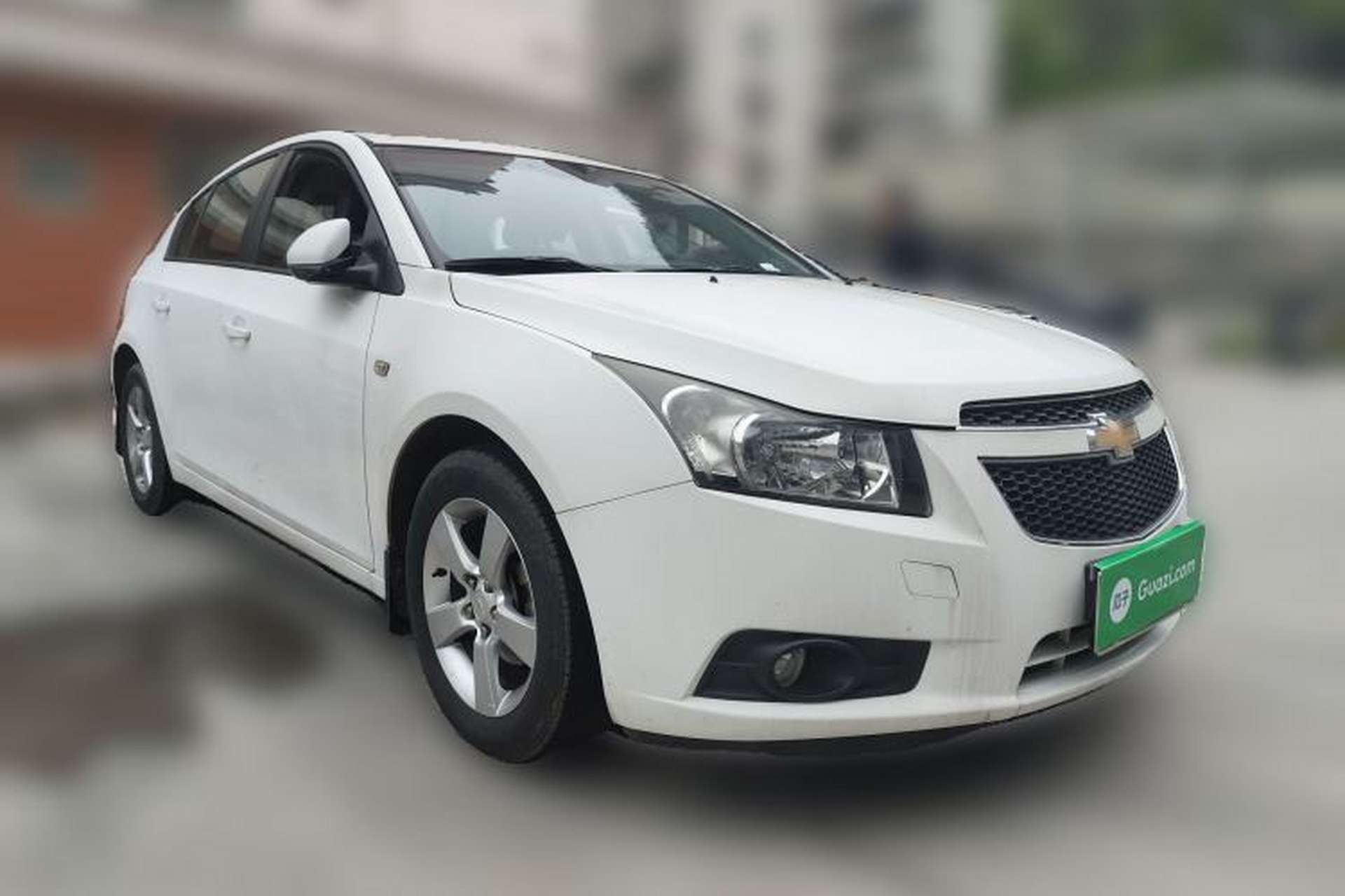 Used Chevrolet Cruze 2013 Hatchback 1.6L Manual Luxury Model Front Right 45 Deg