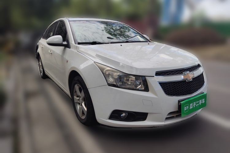 Used Chevrolet Cruze 2013 1.8L SE AT Front Right 45 Deg