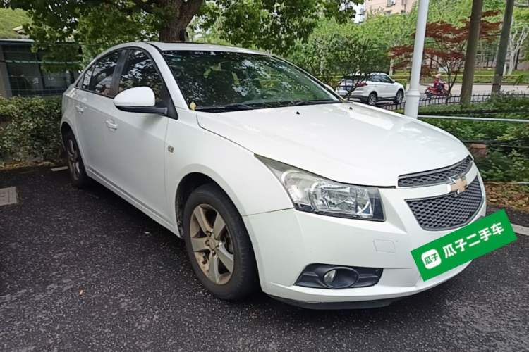 Used Chevrolet Cruze 2013 1.8L SE AT Front Right 45 Deg