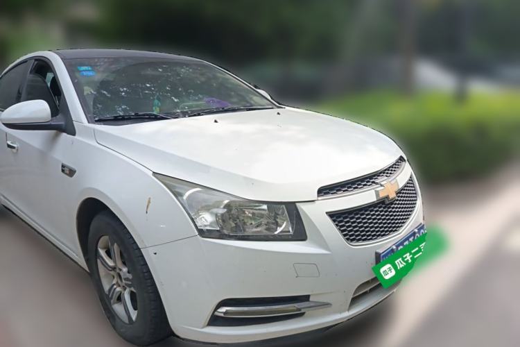 Used Chevrolet Cruze 2013 1.6L SL MT Front Right 45 Deg