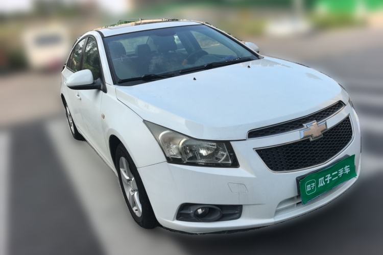 Used Chevrolet Cruze 2013 1.8L SE AT Front Right 45 Deg