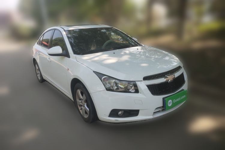 Used Chevrolet Cruze 2013 1.6L SE MT Front Right 45 Deg