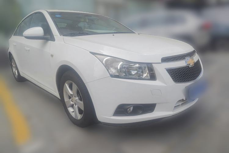 Used Chevrolet Cruze 2013 1.8L SE AT Front Right 45 Deg