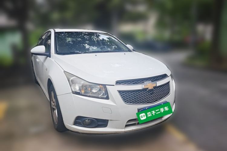 Used Chevrolet Cruze 2013 1.6L SE AT Front Right 45 Deg