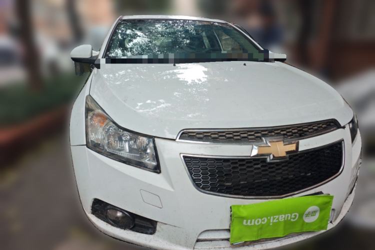 Used Chevrolet Cruze 2013 Hatchback 1.6T Automatic Flagship Model Front Right 45 Deg