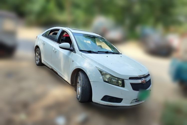 Used Chevrolet Cruze 2013 1.8L SE AT Front Right 45 Deg