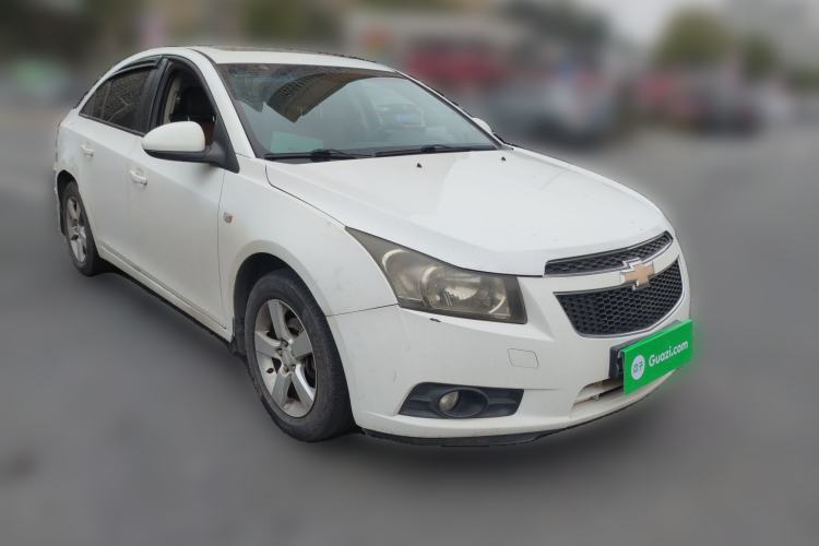 Used Chevrolet Cruze 2013 1.6L SE MT Front Right 45 Deg