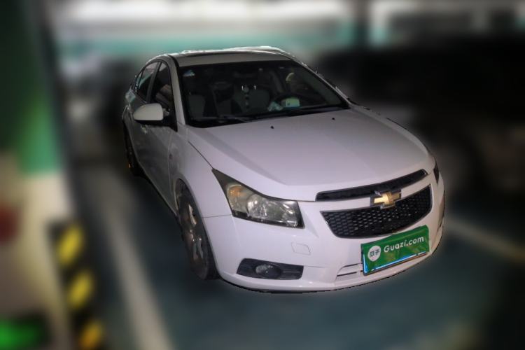 Used Chevrolet Cruze 2013 1.6L SE MT Front Right 45 Deg