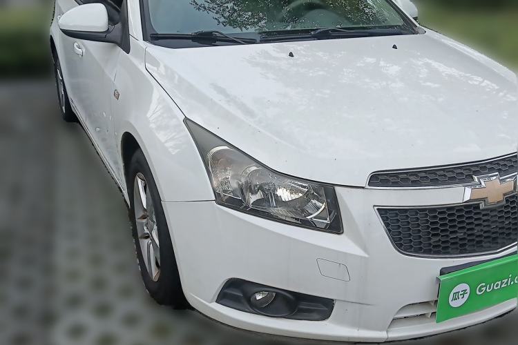 Used Chevrolet Cruze 2013 1.6L SE MT Front Right 45 Deg