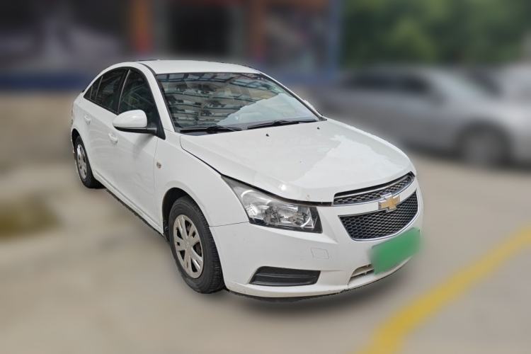 Used Chevrolet Cruze 2013 1.6L SL MT Front Right 45 Deg