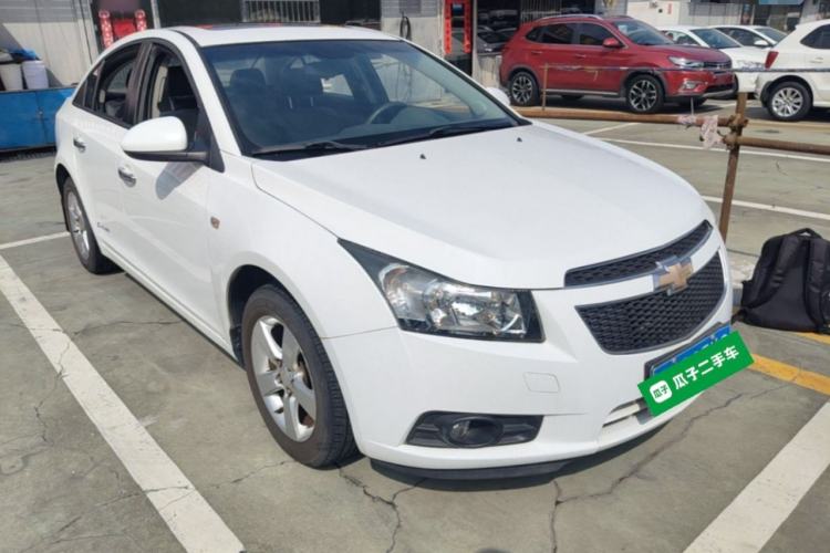 Used Chevrolet Cruze 2013 1.8L SE AT Front Right 45 Deg