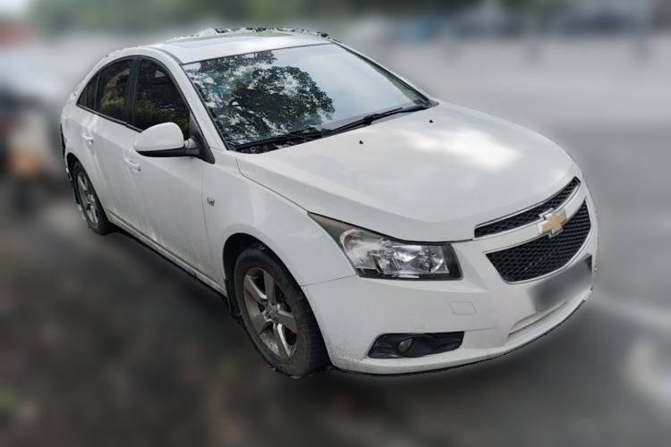 Used Chevrolet Cruze 2013 1.6L SE AT Front Right 45 Deg