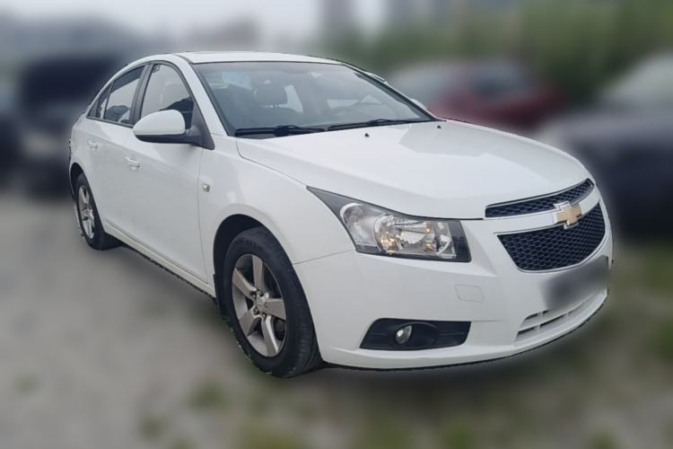 Used Chevrolet Cruze 2013 1.8L SE AT Front Right 45 Deg