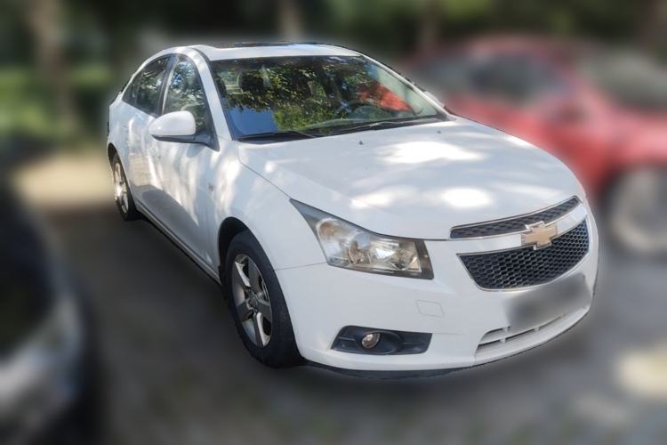 Used Chevrolet Cruze 2013 1.8L SE AT Front Right 45 Deg