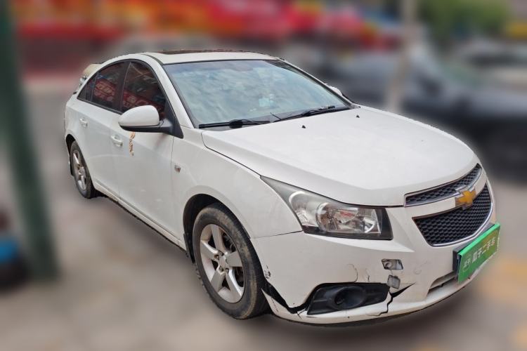 Used Chevrolet Cruze 2013 1.8L SE AT Front Right 45 Deg