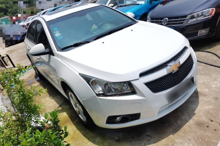Used Chevrolet Cruze 2013 1.8L SE AT Front Right 45 Deg