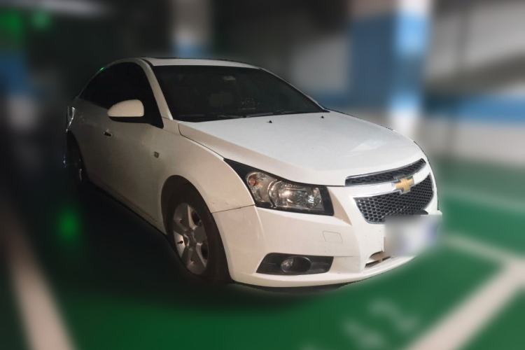 Used Chevrolet Cruze 2013 1.8L SE AT Front Right 45 Deg