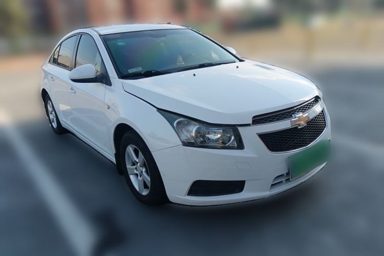 Used Chevrolet Cruze 2013 1.6L SL MT Front Right 45 Deg