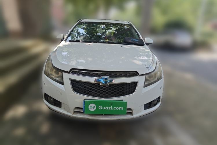 Used Chevrolet Cruze 2013 Hatchback 1.6L Automatic Luxury Model Front
