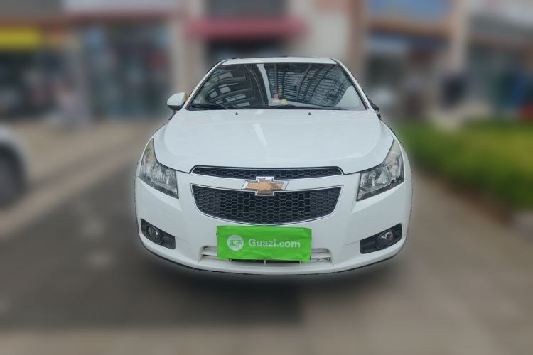 Used Chevrolet Cruze 2013 Hatchback 1.6T Automatic Flagship Model Front