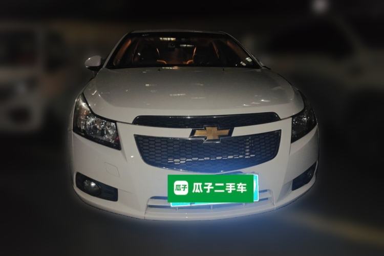 Used Chevrolet Cruze 2013 1.6L SE MT Front