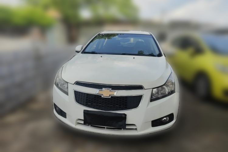 Used Chevrolet Cruze 2013 Hatchback 1.6L Automatic Luxury Model Front