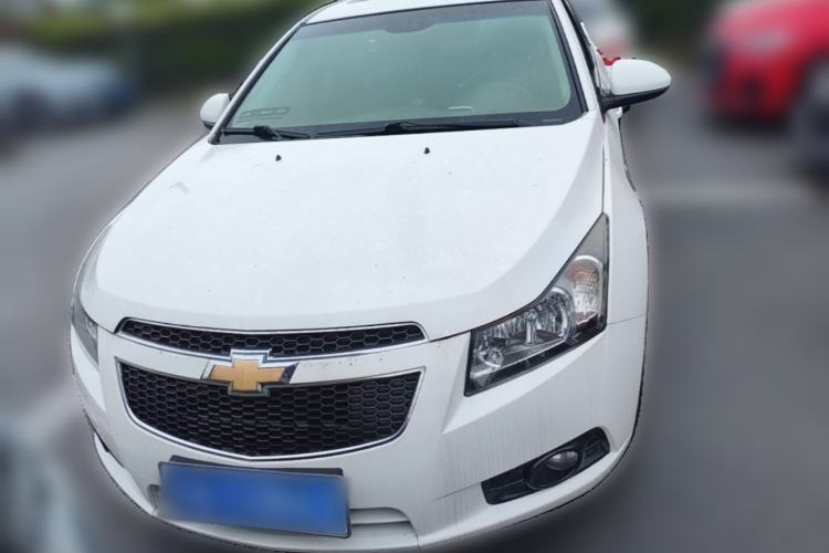 Used Chevrolet Cruze 2013 Hatchback 1.6L Automatic Luxury Model Front