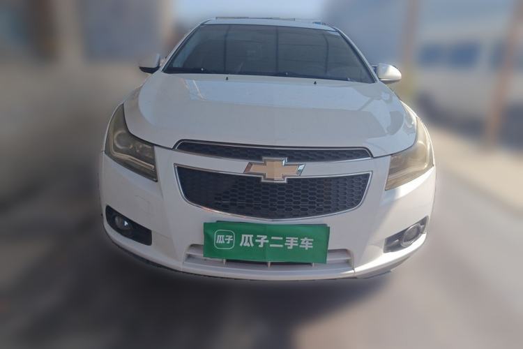 Used Chevrolet Cruze 2013 Hatchback 1.6L Automatic Luxury Model Front