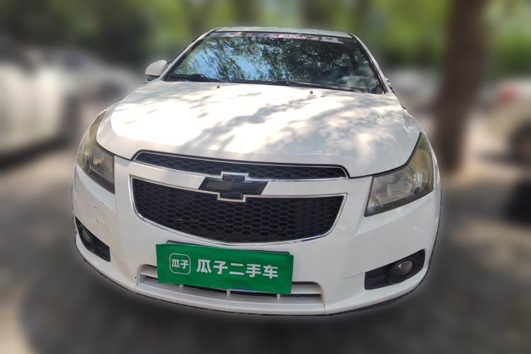 Used Chevrolet Cruze 2013 Hatchback 1.6L Automatic Luxury Model Front