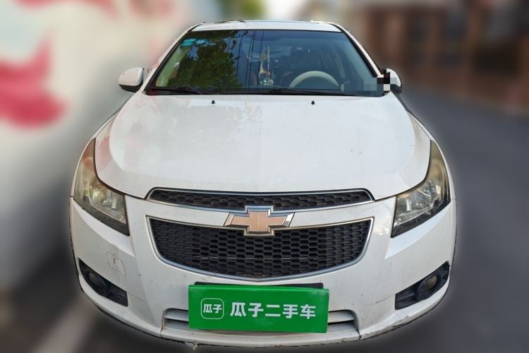 Used Chevrolet Cruze 2013 Hatchback 1.6L Automatic Luxury Model Front