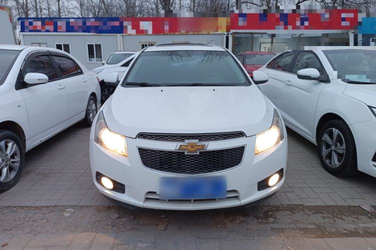 Used Chevrolet Cruze 2013 Hatchback 1.6L Automatic Luxury Model Front