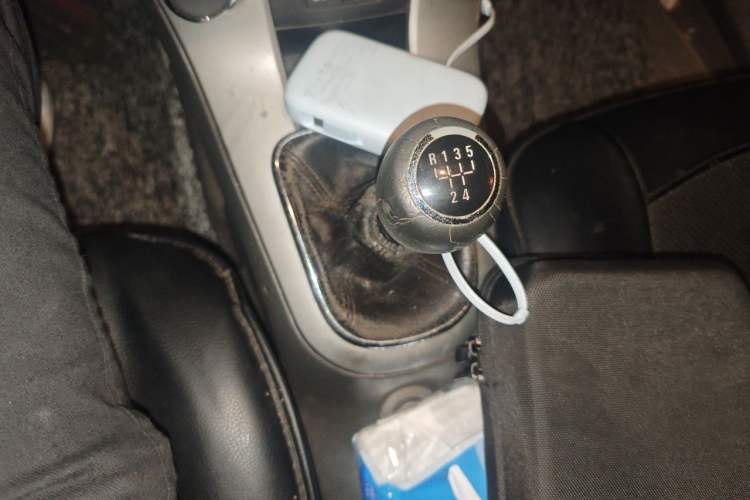 Used Chevrolet Cruze 2013 1.6L SL MT Gear Lever