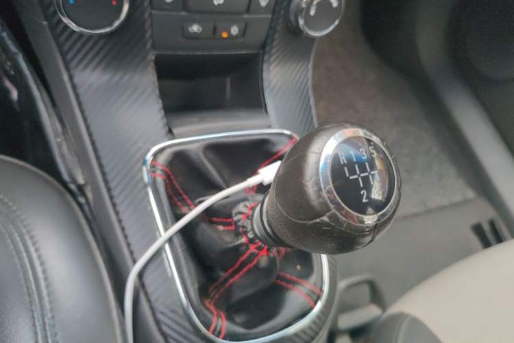 Used Chevrolet Cruze 2013 1.6L SL MT Gear Lever