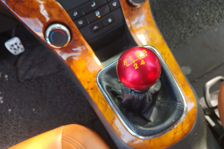 Used Chevrolet Cruze 2013 1.6L SE MT Gear Lever