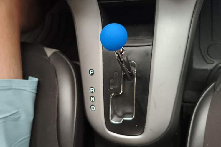 Used Chevrolet Cruze 2013 1.8L SE AT Gear Lever