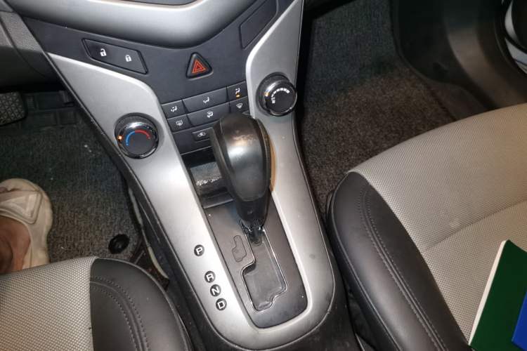 Used Chevrolet Cruze 2013 1.6L SL Grand Edition Automatic Gear Lever