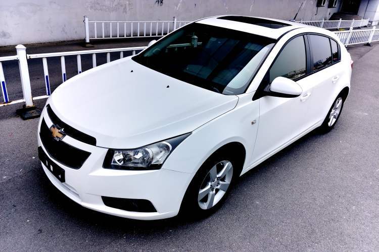 Used Chevrolet Cruze 2013 Hatchback 1.6L Automatic Luxury Model Guazi used car, China used car export, Used car for sale, Used cars, Cheapest cars for sale