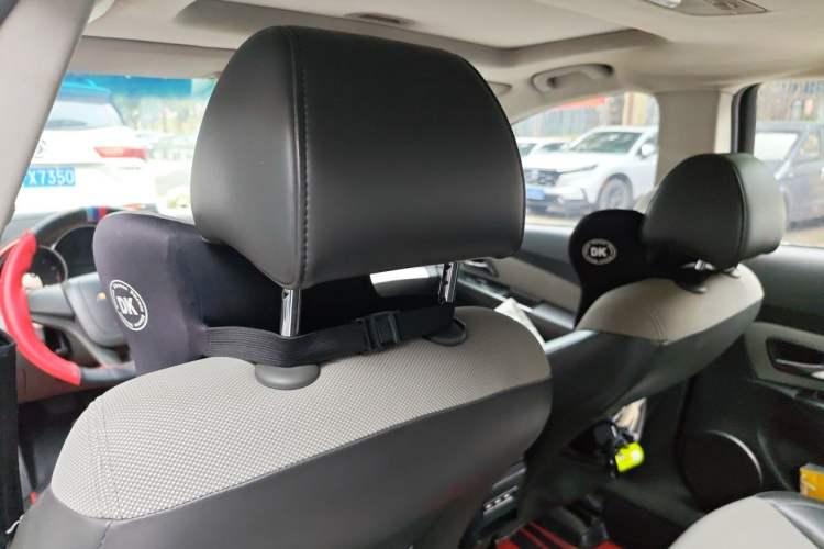 Used Chevrolet Cruze 2013 1.8L SE AT Headliner
