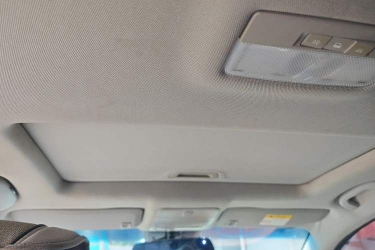Used Chevrolet Cruze 2013 1.6L SE MT Headliner