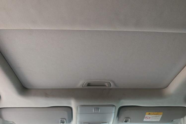 Used Chevrolet Cruze 2013 1.6L SE MT Headliner