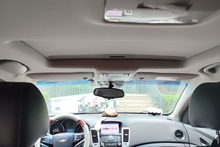 Used Chevrolet Cruze 2013 Hatchback 1.6T Automatic Flagship Model Headliner