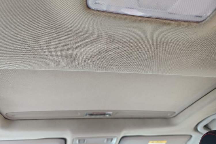 Used Chevrolet Cruze 2013 Hatchback 1.6T Automatic Flagship Model Headliner