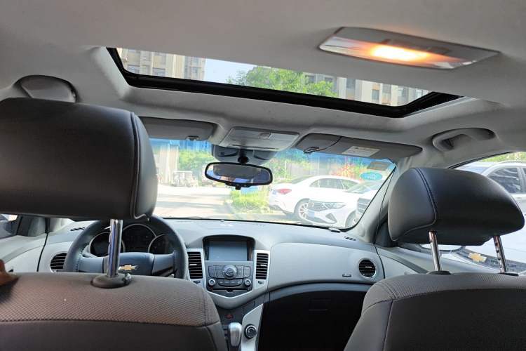 Used Chevrolet Cruze 2013 1.8L SE AT Headliner