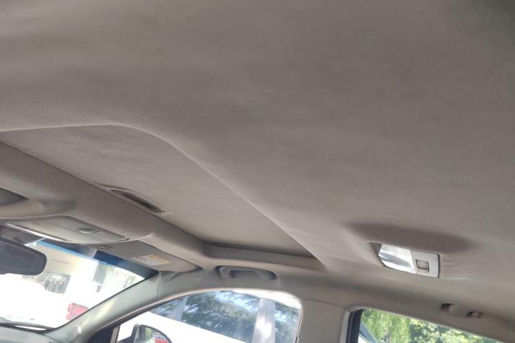 Used Chevrolet Cruze 2013 Hatchback 1.6L Automatic Luxury Model Headliner