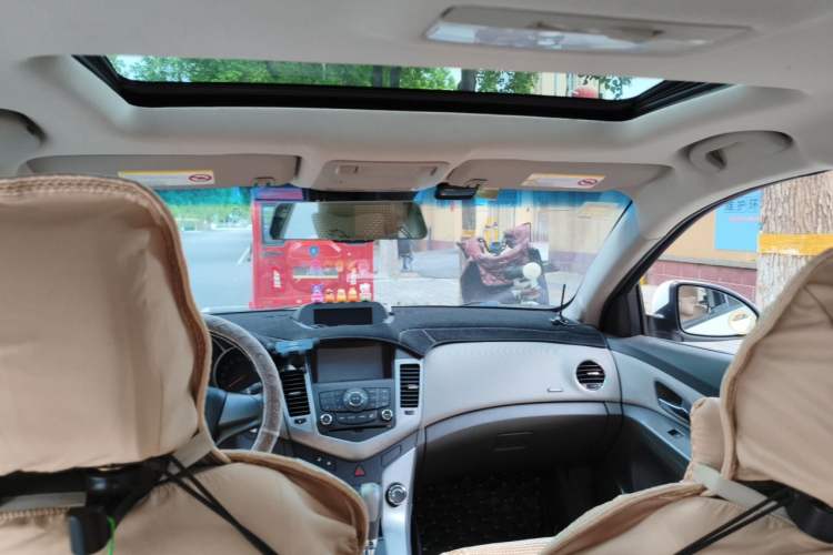 Used Chevrolet Cruze 2013 1.8L SE AT Headliner