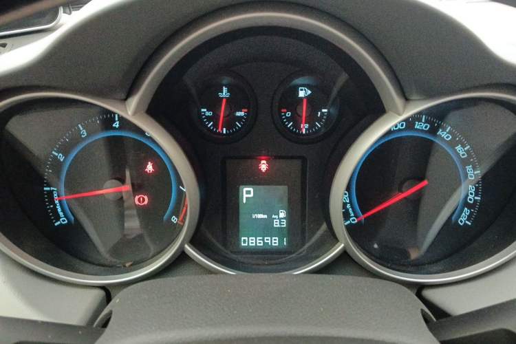 Used Chevrolet Cruze 2013 1.6L SL Sunroof Edition MT Instrument Cluster